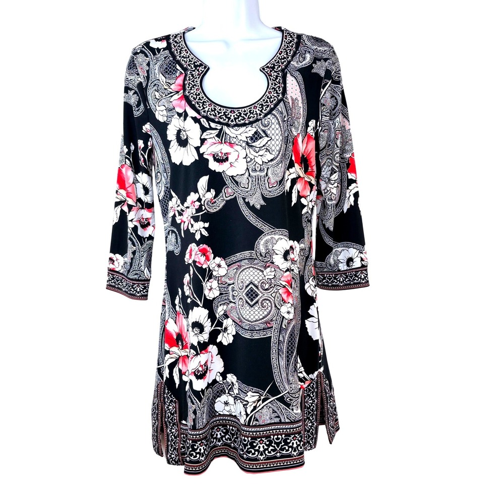 White House Black Market Small Floral Paisley Tunic Top Black Embroidered Scoop